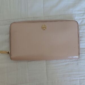 Tori Burch Wallet Blush